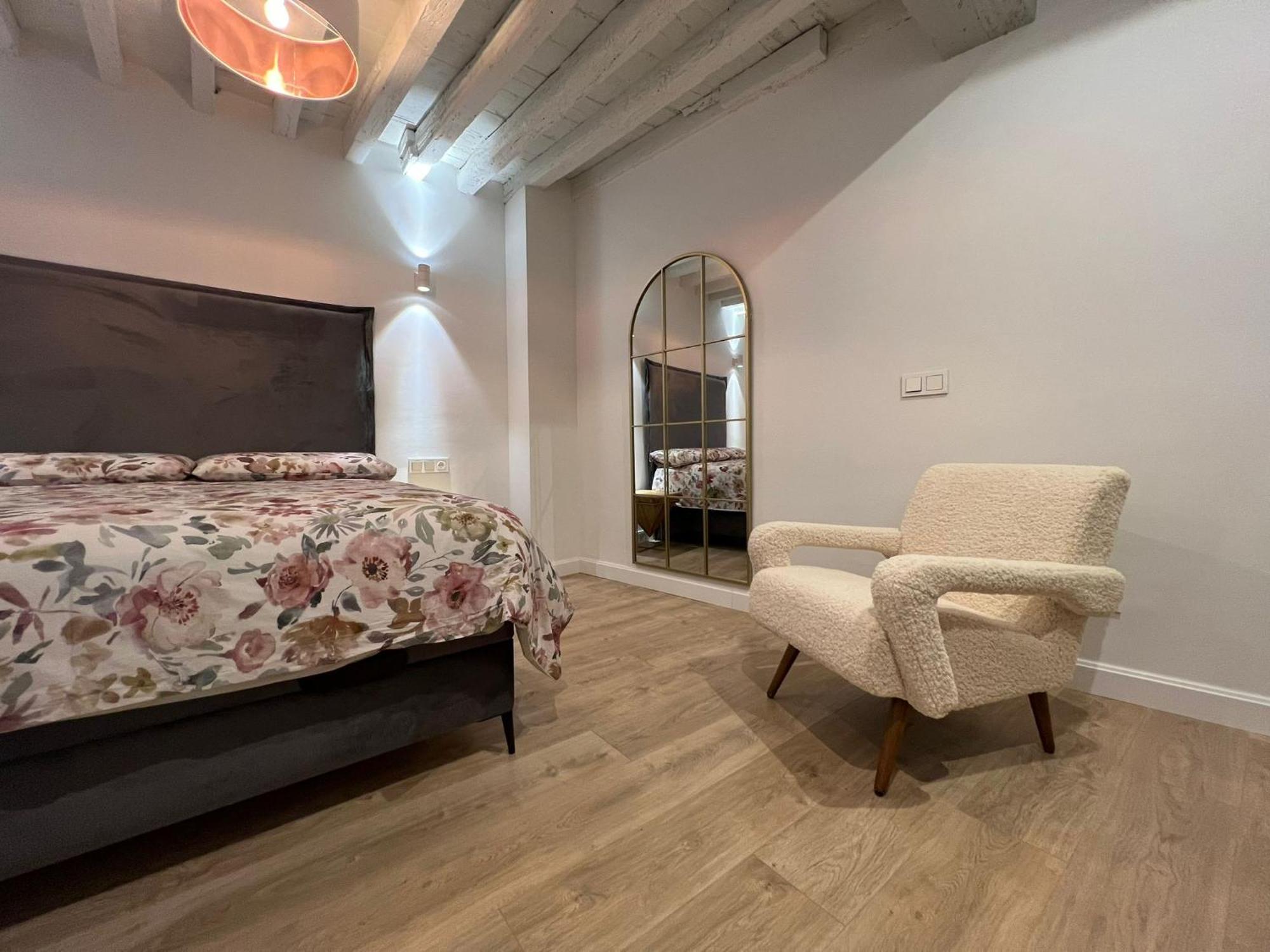 Reycatedral Lujo 3rooms En El Centro Historico Apartment